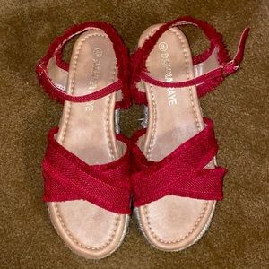 Brand New only wore once! No sign if wear, tears, or stains.